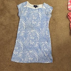 Lauren James cute summer dress!
